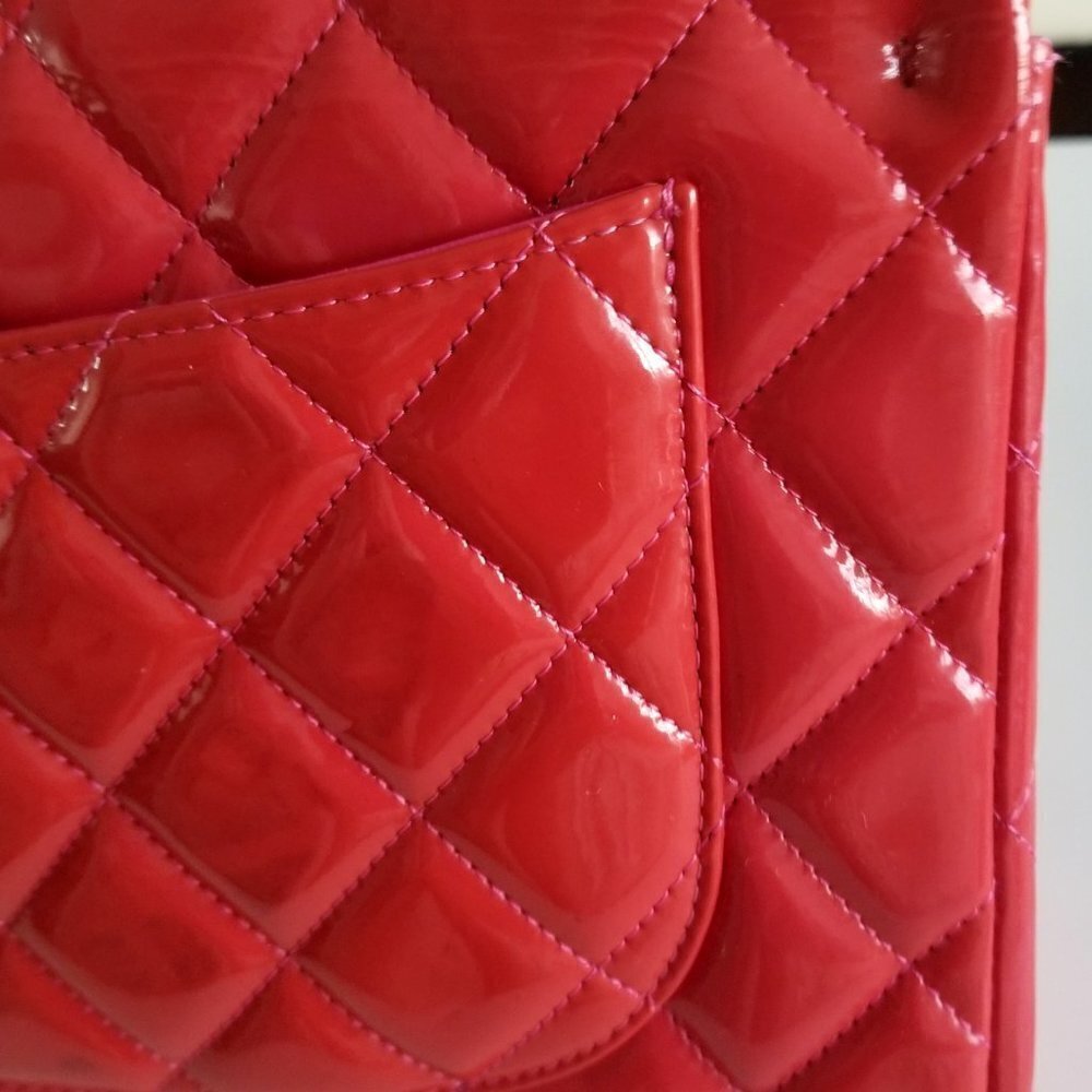 Authentic Chanel Red Patent Leather Jumbo Classic Double Flap Chain Shoulderbag - Picture 12 of 13